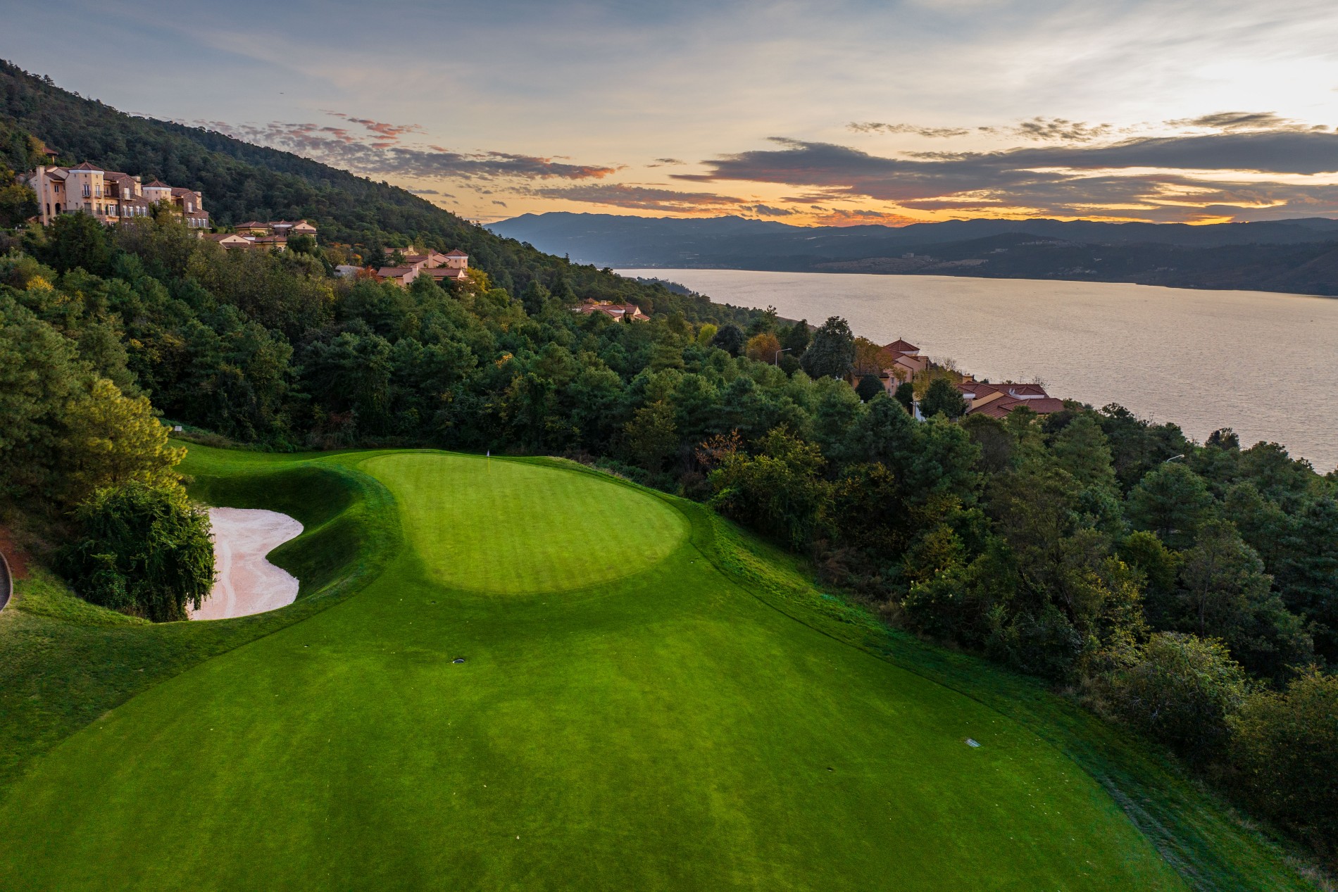 Spring City Golf & Lake Resort - Seeplatz (