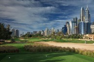 Emirates Golf Club, Majlis Platz