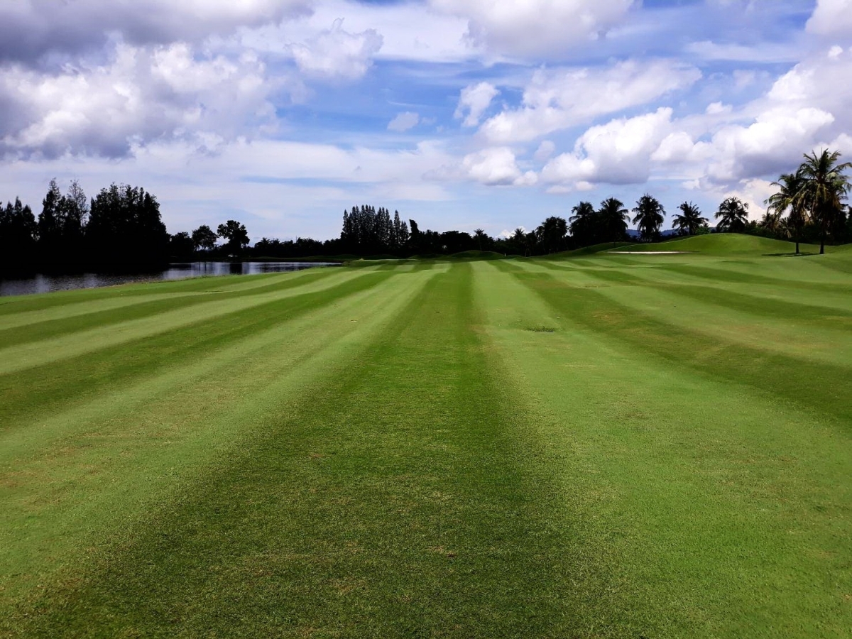 Khao Kheow Country Club (