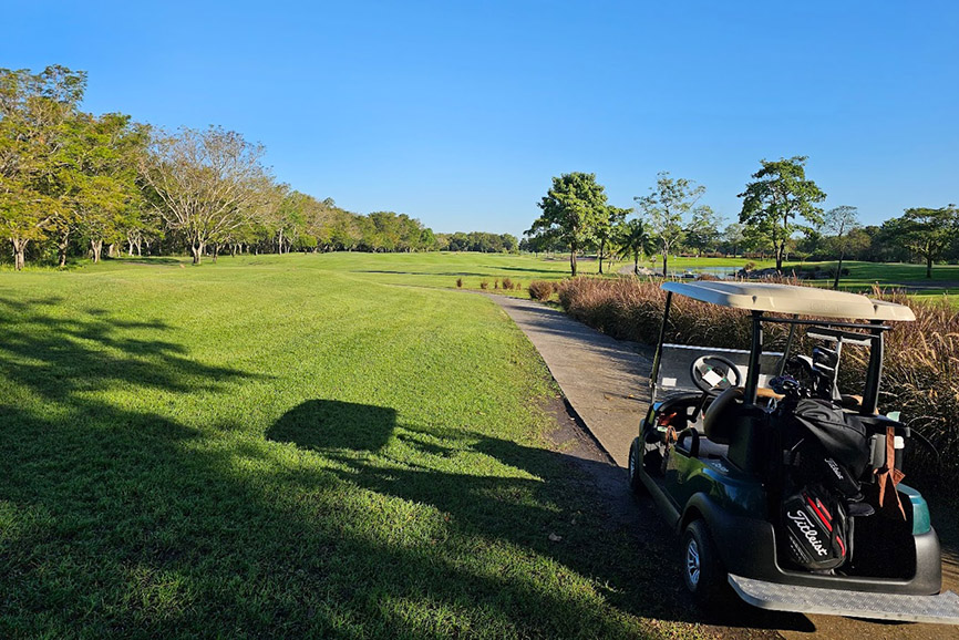 Lotus Valley Golf Resort (