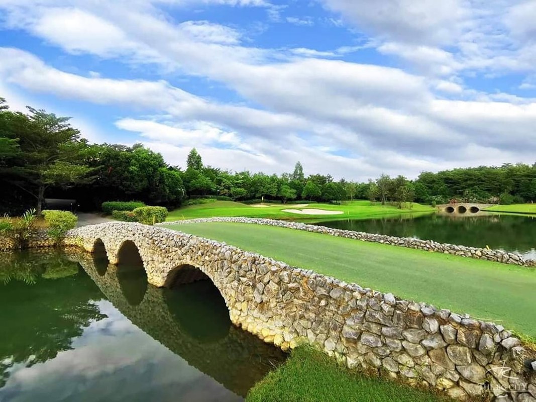 Der RG City Golf Club - Dream Arena (