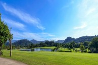 Sir James Country Club