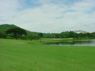 Sir James Country Club