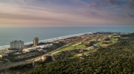 Die Bluffs Grand Ho Tram (