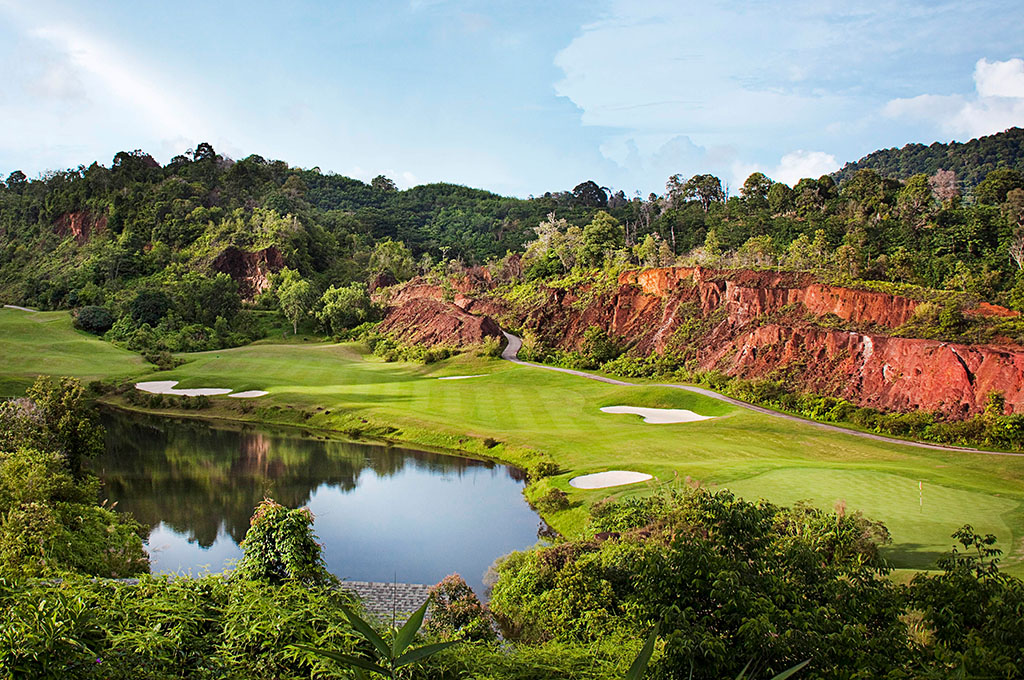 Bangkok - Phuket (2-Destinationen) Golfpaket
