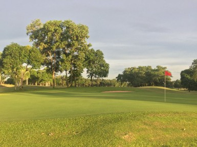 König Naga Golf Club