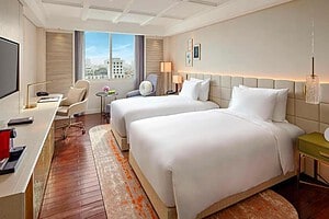 Movenpick Hanoi Schlafzimmer
