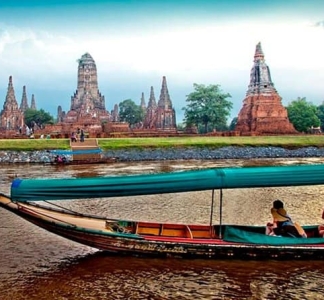 Ayutthaya Langschwanzboot