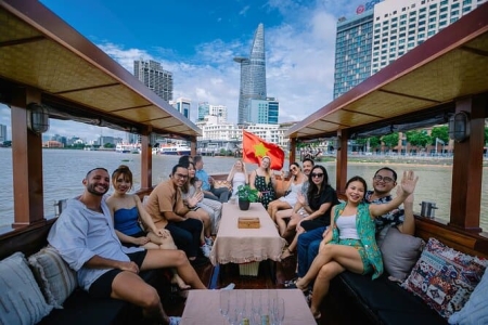 Saigon-Flusskreuzfahrt auf dem offenen Deck