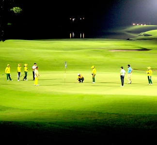 Nachtgolf in Laem Chabang